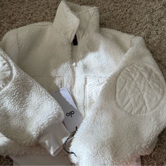 Alo Yoga Sherpa Edge Bomber Jacket size XS - Picture 6 of 7